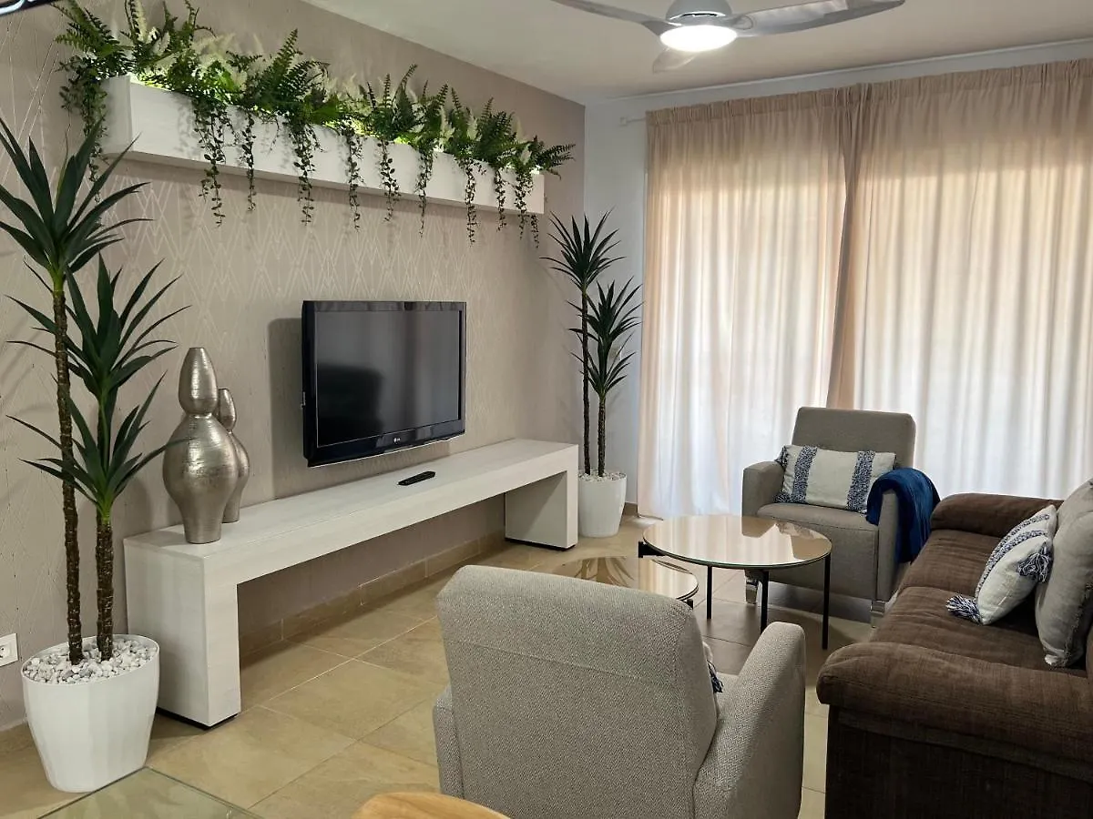 Apartamento Nemingzhen Tarifa 0*,  España